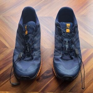 Salomon Men's Triumph 11.5